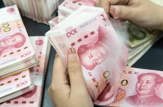 Chuyên gia: Trung Quốc nên hy sinh đồng Nhân dân tệ để tránh rơi vào vòng luẩn quẩn nợ nần và giảm phát