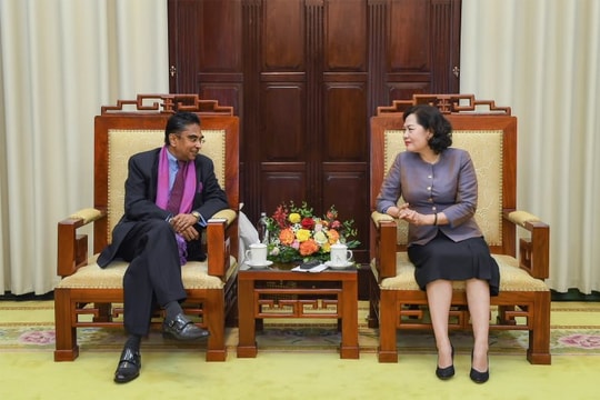 Thống đốc NHNN Nguyễn Thị Hồng tiếp và làm việc với Đại sứ đặc mệnh toàn quyền Sri Lanka tại Việt Nam