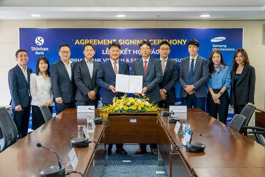 Ngân hàng Shinhan Việt Nam ký kết hợp tác kinh doanh với Công ty TNHH Bảo hiểm Samsung Vina