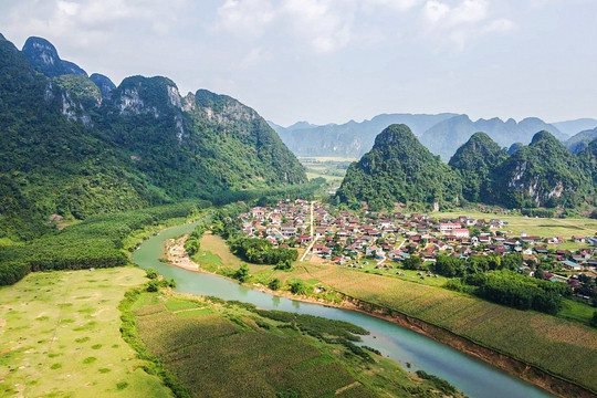 Tân Hóa (Quảng Bình) - làng du lịch tốt nhất thế giới