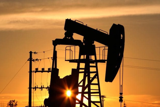WB cảnh báo về kịch bản giá dầu có thể lên gần 160 USD/thùng