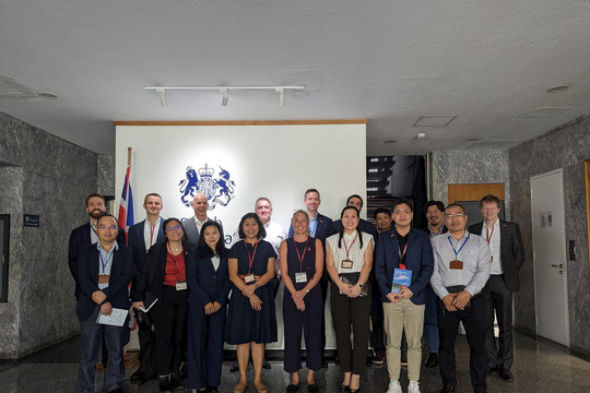 Phái đoàn 14 doanh nghiệp Anh đến Việt Nam thảo luận cơ hội hợp tác trong lĩnh vực năng lượng tái tạo