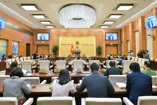 Ủy ban Thường vụ Quốc hội cho ý kiến dự thảo Luật Căn cước