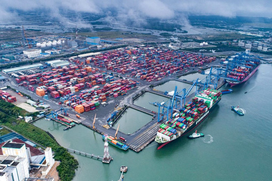 Việt Nam sẽ có 296 bến cảng biển và 14 cảng dầu khí ngoài khơi 