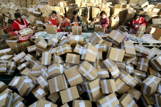 Siết quản lý thuế với thương mại điện tử: Cấm xuất cảnh người bán hàng online không nộp thuế