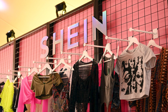 Hãng thời trang giá rẻ Shein gặp khó trong nỗ lực IPO tại Mỹ