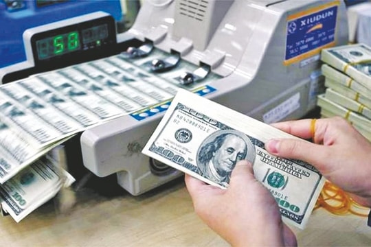 Lãi suất liên ngân hàng "lao dốc", Ngân hàng Nhà nước sử dụng công cụ hút tiền về