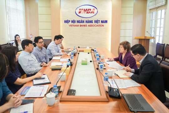 Hiệp hội Ngân hàng tiếp, làm việc với Hiệp hội Tuân thủ Quốc tế