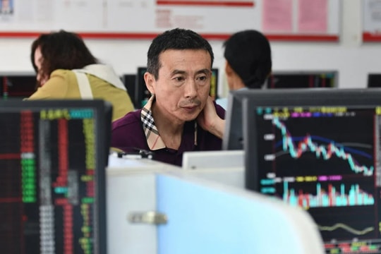 Lý do vốn hóa TTCK Trung Quốc và Hồng Kông sụt giảm đến 4,8 nghìn tỷ USD trong 3 năm