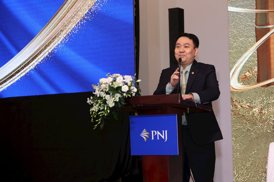 ĐHĐCĐ PNJ: Tăng cường mở rộng khu vực phía Bắc, đặt mục tiêu lợi nhuận tăng 6% năm 2024