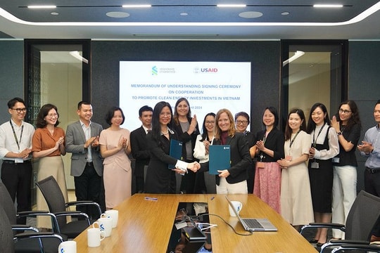 Standard Chartered Việt Nam và USAID hợp tác thúc đẩy đầu tư vào năng lượng sạch tiên tiến tại Việt Nam