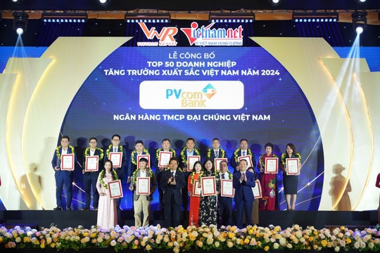 Vietnam Report vinh danh PVcomBank là doanh nghiệp phát triển nhanh nhất Việt Nam 2024