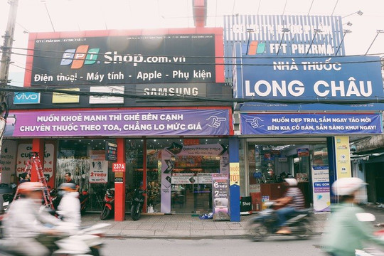 Quý II, lợi nhuận MWG được dự báo tăng 2.944%, FRT tăng 119%, DGW tăng 58%