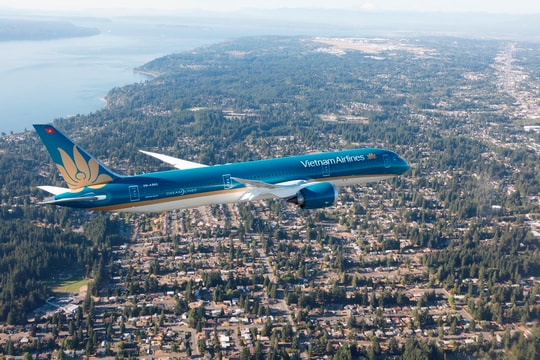 Chuyến bay quốc tế phục hồi mạnh mẽ, Vietnam Airlines báo lãi quý I/2024