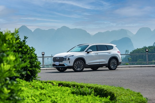Doanh số Hyundai tháng 4/2024: Santa Fe tăng trưởng ấn tượng 105%
