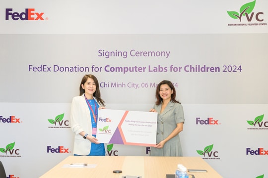 FedEx hợp tác với Trung tâm Tình nguyện Quốc gia mang lại cơ hội tiếp cận công nghệ cho học sinh Việt Nam