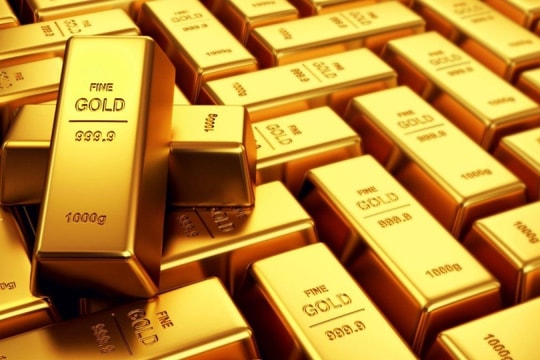 Giá vàng thế giới giảm hơn 1% do hoạt động chốt lời