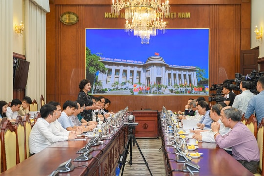 Chuyên gia "hiến kế" ổn định thị trường vàng