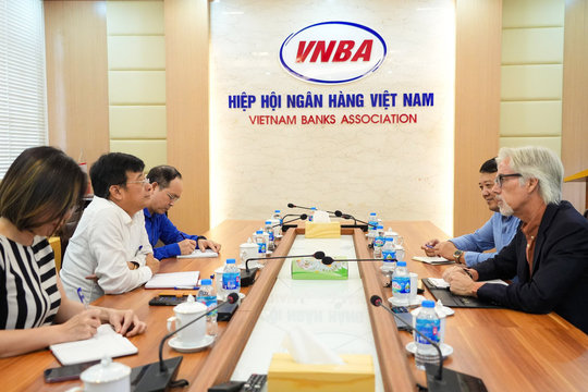 Hiệp hội Ngân hàng Việt Nam làm việc với Tập đoàn Tài chính Quốc tế IFC