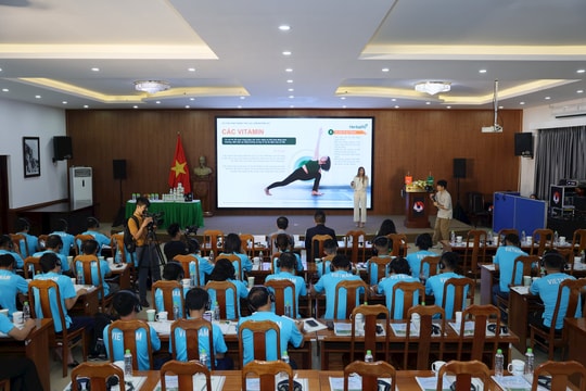Tổ chức đào tạo về dinh dưỡng khoa học trong thể thao cho đại diện 58 câu lạc bộ bóng đá Việt Nam