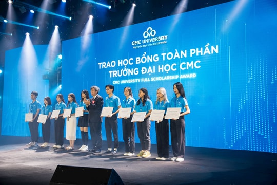 Trường Đại học CMC trao 400 suất học bổng năm 2024