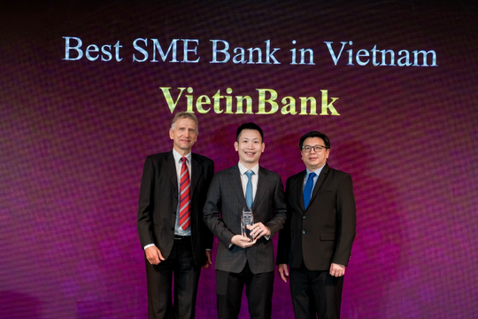 VietinBank lần thứ 4 liên tiếp trở thành Ngân hàng SME tốt nhất Việt Nam