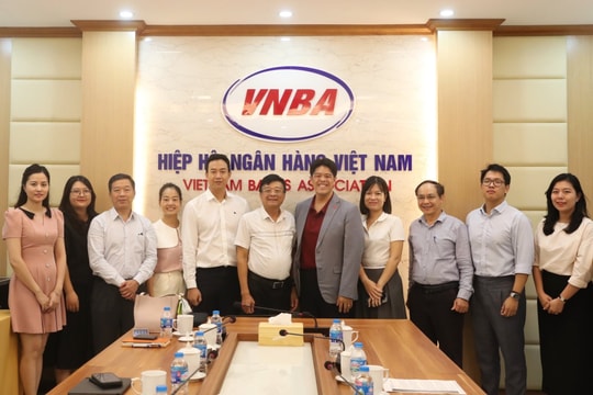 Hiệp hội Ngân hàng Việt Nam làm việc với Hiệp hội Fintech Singapore