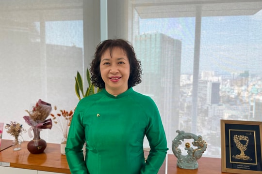 Nữ cán bộ ngân hàng Vietcombank "Giỏi việc ngân hàng, đảm việc nhà"