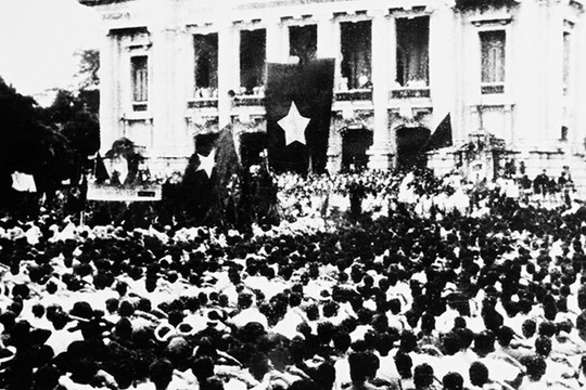 Cách mạng Tháng Tám: Những ngày hào hùng