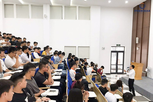 8 tiêu chuẩn đánh giá chất lượng chương trình đào tạo đại học