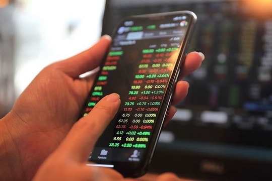 Phải cập nhật căn cước công dân để giao dịch chứng khoán online