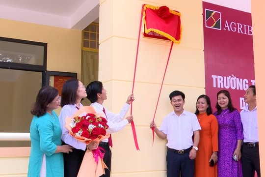 Khánh thành trường Tiểu học và Trung học tại Quảng Trị do Agribank tài trợ với mức đầu tư xây dựng 8 tỷ đồng