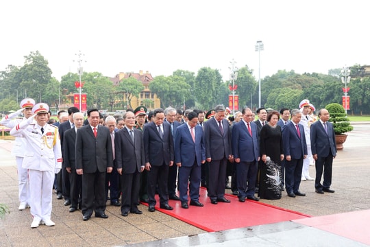Lãnh đạo Đảng, Nhà nước vào Lăng viếng Chủ tịch Hồ Chí Minh và tưởng niệm các Anh hùng liệt sĩ nhân dịp Quốc khánh 2/9