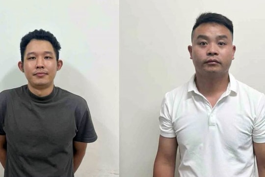 2 người nước ngoài giả danh nhân viên ngân hàng, chiếm đoạt thẻ tín dụng của người dân