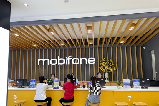 Tất cả khách hàng MobiFone vùng lũ được tặng 30.000 đồng