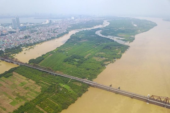 Hà Nội chủ động ứng phó với lũ lớn trên các tuyến sông
