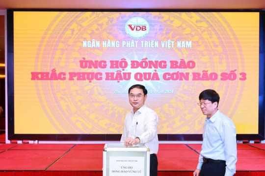 VDB ủng hộ đồng bào bị thiệt hại do bão số 3