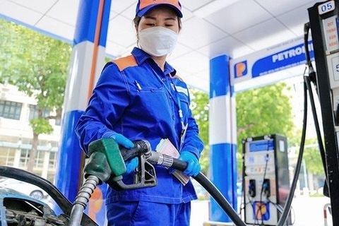 Ngày 23/10: Giá xăng, dầu đồng loạt giảm