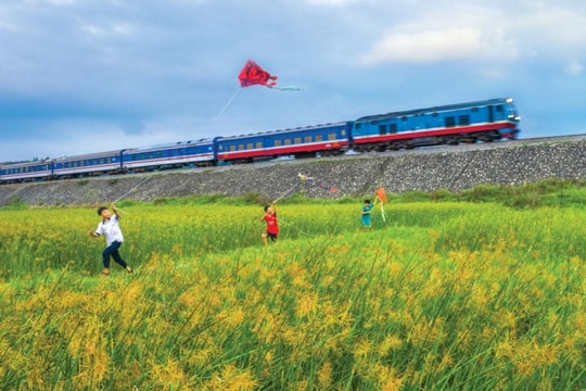 Bắt đầu mở bán vé tàu Tết Ất Tỵ 2025 từ tháng 10