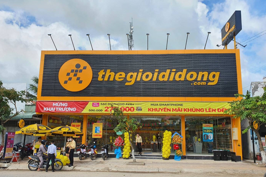 Giá cổ phiếu MWG giảm mạnh sau khi ông Nguyễn Đức Tài trấn an “nhà đầu tư không nên lo lắng”
