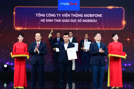 MobiEdu được vinh danh là sản phẩm chuyển đổi số tiêu biểu 2024
