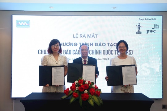 Hiệp Hội Kế toán và Kiểm toán Việt Nam chính thức triển khai Chương trình đào tạo Chuẩn mực Báo cáo tài chính quốc tế - IFRS