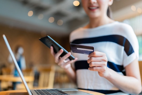 Thêm lớp bảo vệ cho chủ thẻ, chủ tài khoản: Sẽ xoá bỏ hoàn toàn các tài khoản không chính chủ từ ngày 1/1/2025