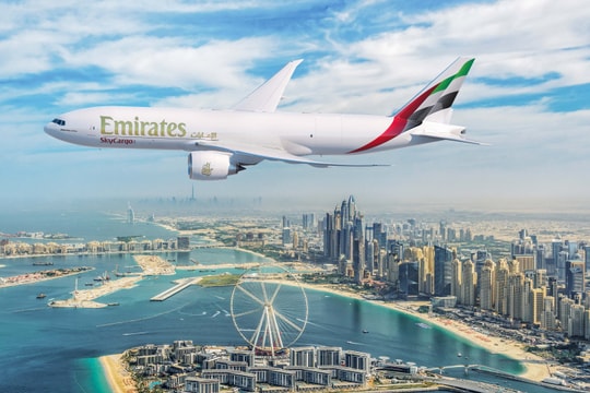 Tăng năng lực vận tải hàng hoá, Emirates đặt mua thêm 5 tàu bay Boeing 777