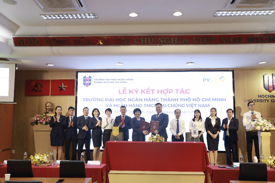 Ký kết hợp tác giữa Trường Đại học Ngân hàng và các ngân hàng thương mại: Gắn kết đào tạo với thực tế để có nguồn nhân lực chất lượng cao