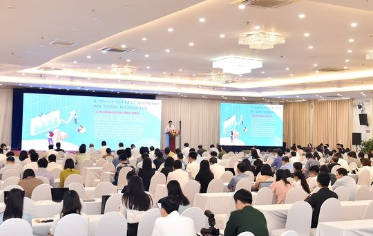 Kết nối hiệu quả thông tin chỉ đạo, điều hành của Chính phủ trên môi trường mạng với Cổng thông tin điện tử các bộ, ngành, địa phương