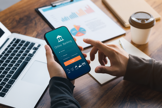 Các ngân hàng thông báo ngừng cung cấp dịch vụ trực tuyến trên các thiết bị di động có dấu hiệu rủi ro bảo mật từ ngày 1/3/2026