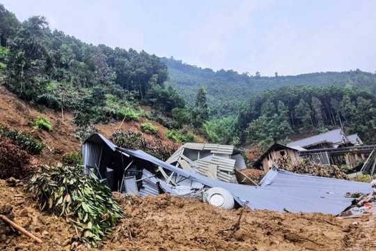 Thiệt hại do ảnh hưởng cơn bão số 3 (Yagi) và hoàn lưu cơn bão gây ra đối với tỉnh Lào Cai và công tác khắc phục, thái thiết sau bão - Một số đề xuất, kiến nghị