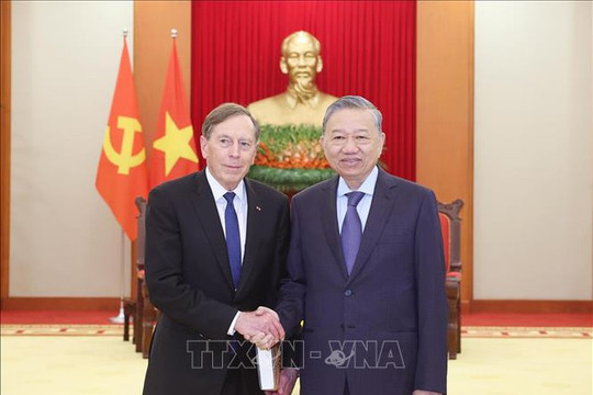 Tổng Bí thư Tô Lâm tiếp Đại tướng David Petraeus - đồng sở hữu Quỹ KKR kiêm Chủ tịch Viện Toàn cầu Quỹ KKR