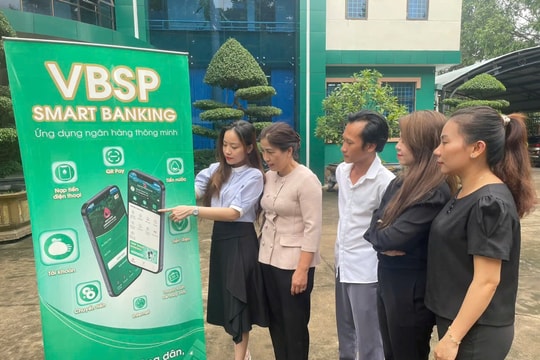 Chuyển đổi số phục vụ khách hàng tín dụng chính sách ở tỉnh Bình Dương